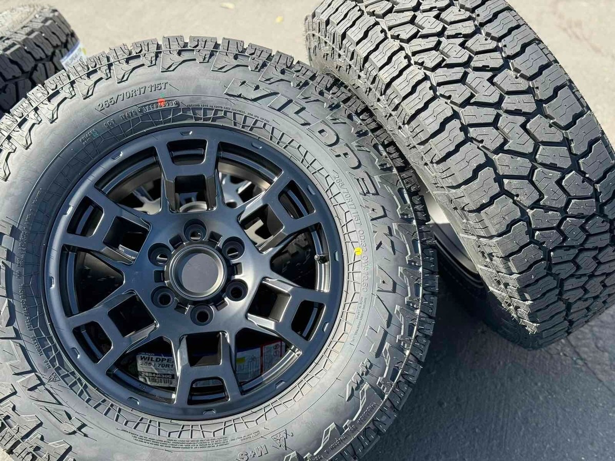 2/2[新品] TOYOTA TRD 純正 R17 6x139.7 $_57.JPG?set_id=880000500F