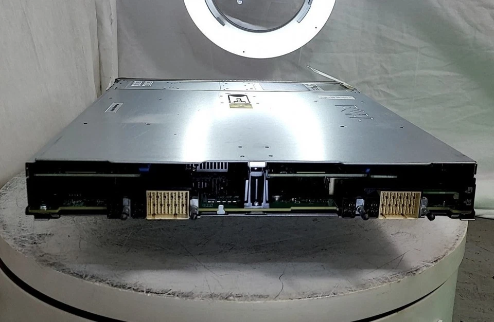 DELL PowerEdge M710 0P873H Server Blade 2*INTEL XEON X5650 48GB - Image 3 of 4