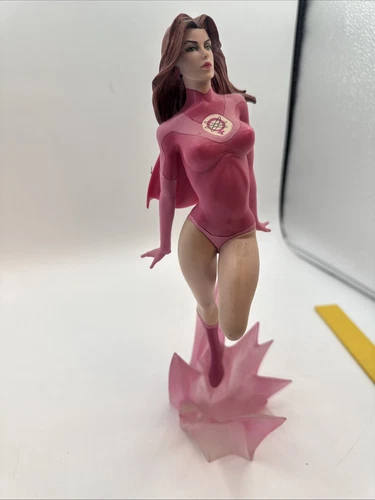 Invincible Atom Eve Femme Fatales Figure Statue Diamond Select 2013 LOOSE
