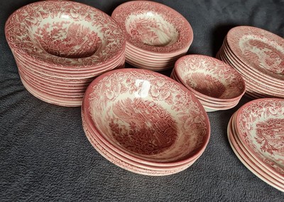 30 teilig Konvolut English Ironstone ''Windsor Castle Rot'' EIT Keramik,