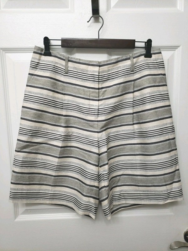 Lafayette 148 NY Women's Size 10 Gray/Ivory/Black Striped Mom Shorts