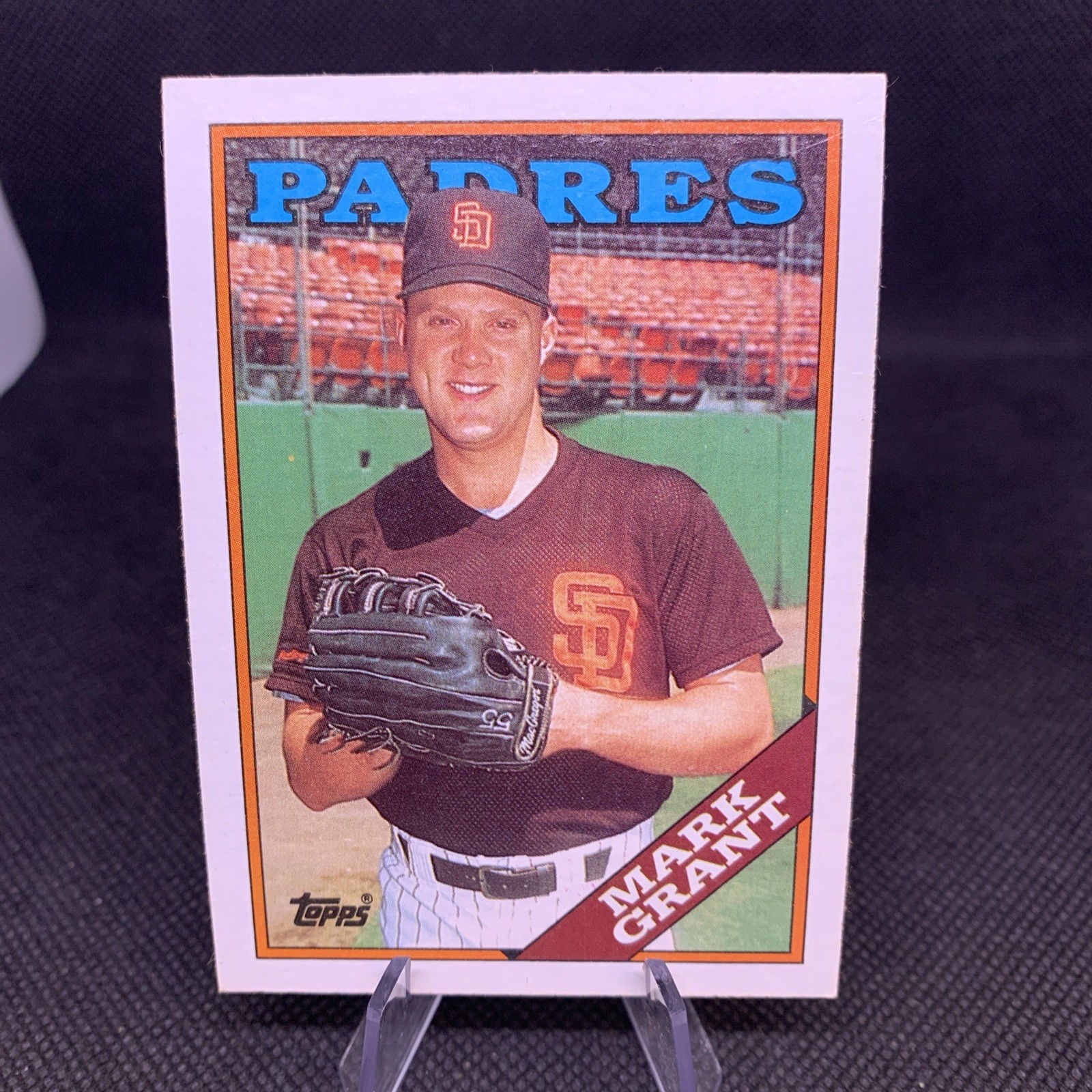 1988 Topps Mark Grant San Diego Padres #752 Baseball Card