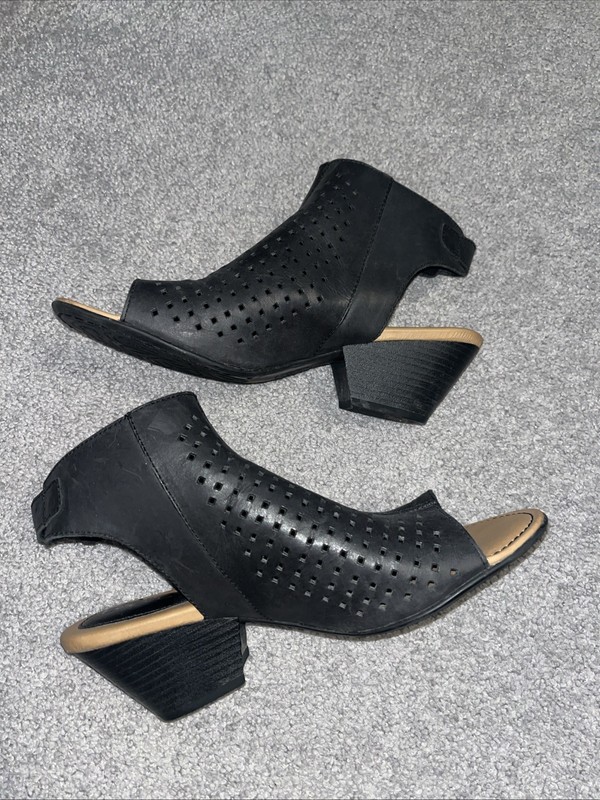 Women’s B.O.C Black Ankle Open Back Heels Size 9M