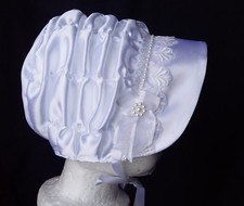 Reborn/ Baby Girl White Pearls Satin Christening/Baptism Bonnet /Sun Hat 0-24 M