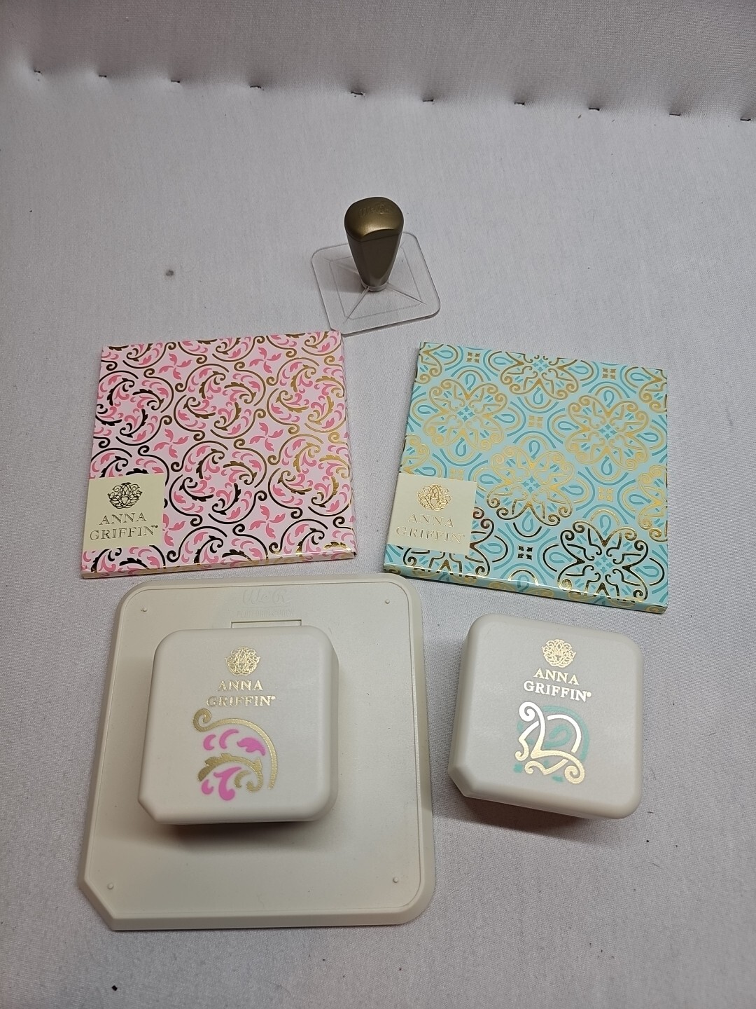 Anna Griffin Platform Punch With Stamps