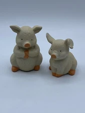 Vintage Novelty Bisque Ceramic Pigs Salt and Pepper Shaker Set Japan 3”