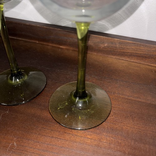 Set Of 2 Pier 1 Hand Blown Pantiago Olive Green Steam Wine Glasses 9 1/8" - Picture 4 of 6