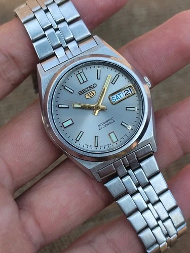 Mint Vintage Seiko 5 Silver Grey Dial | 21J Automatic 7S26-0070 | Japan Made |