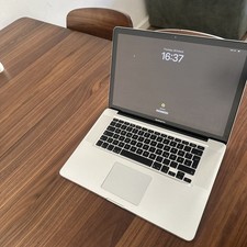 Apple MacBook Pro cpu :i7  Quad core 8GB Ram