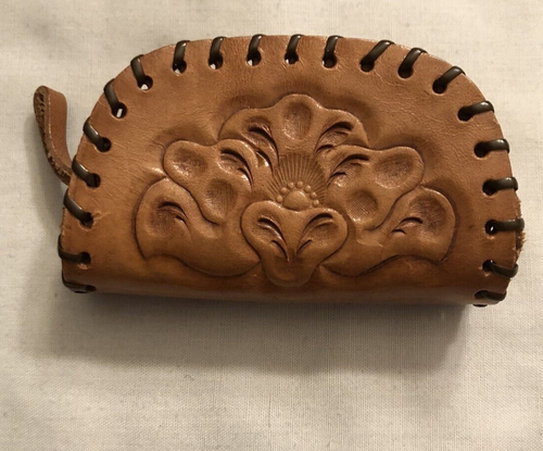 Monedero vintage de cuero con diseño en relieve en ambos lados ~ ¡Envío gratuito! - Imagen 1 de 7