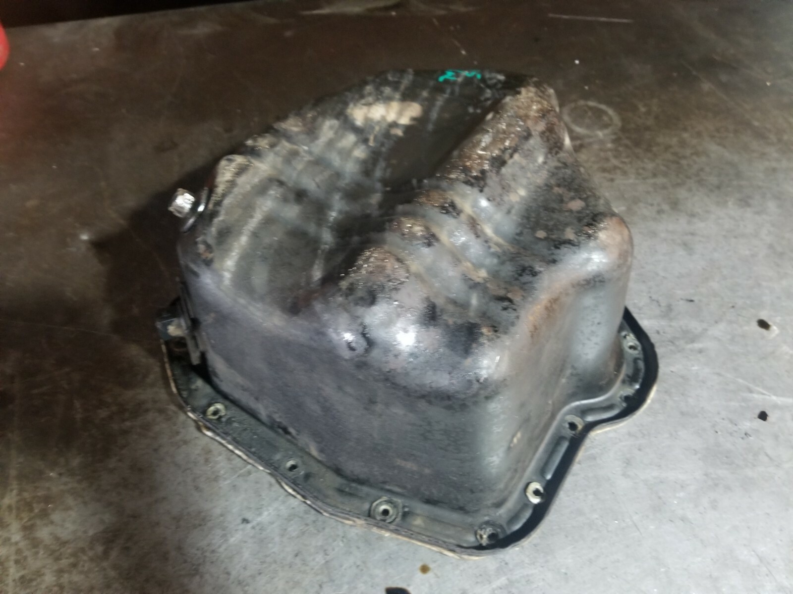 20112016 LOWER OIL PAN CHEVROLET SILVERADO Duramax 6.6l LML 12669869