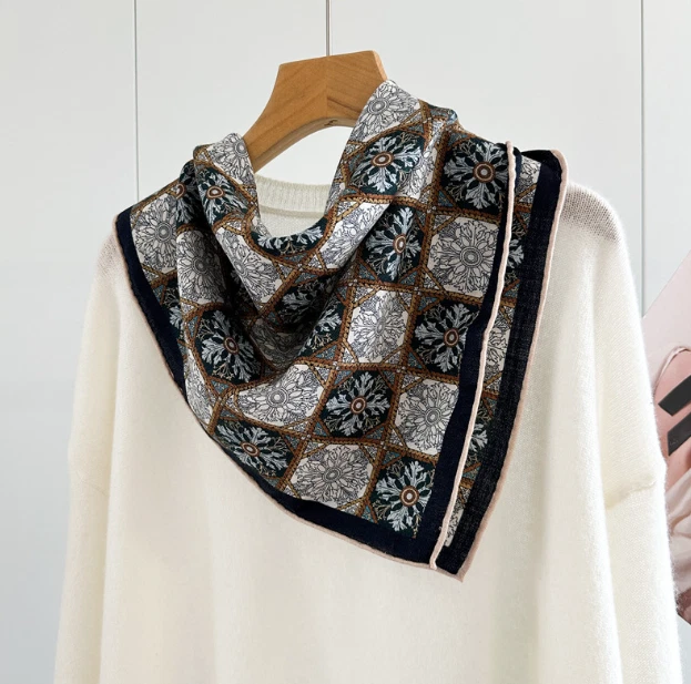 70% Cashmere 30% Silk Shawl 26'' Scarf Neckerchief flower Print Bandanna Wrap