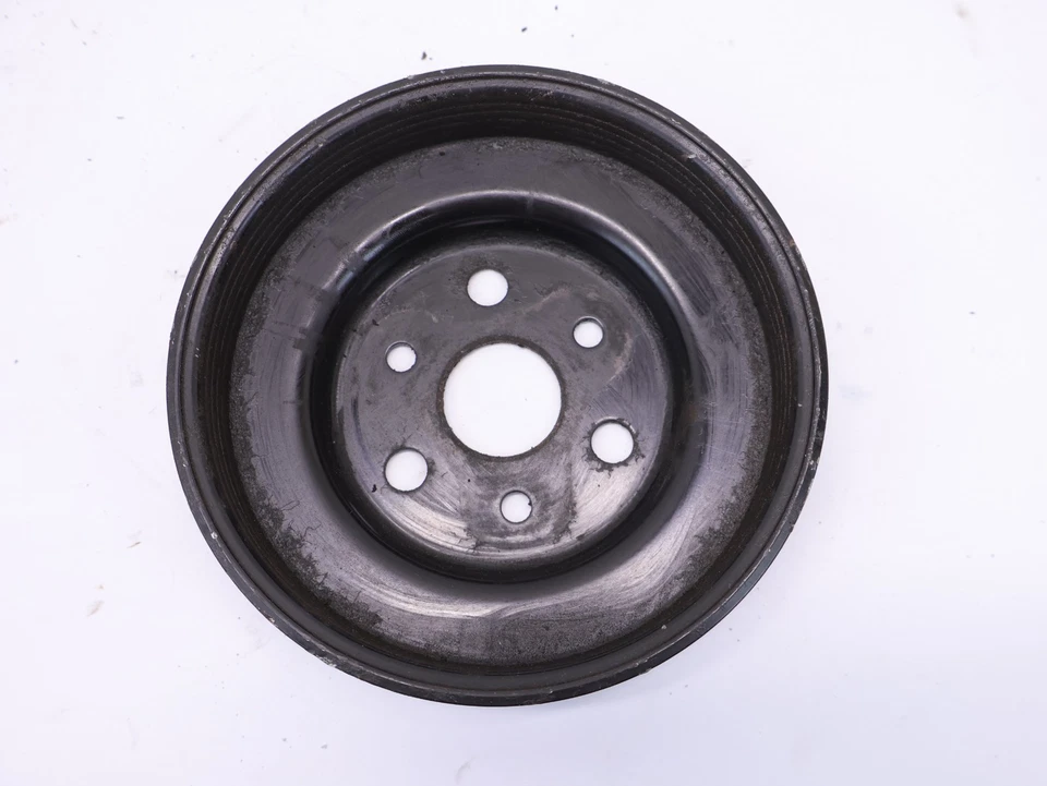 Крышка шкива водяного насоса двигателя Subaru Forester 2014-2018 годов выпуска 2,5 л 21151AA100 от оригинального производителя - Изображение 4 из 4