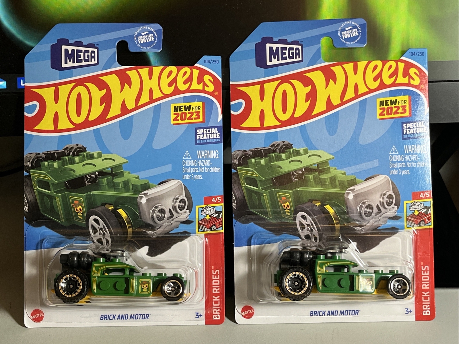 Hot Wheels Brick & Motor 1:64 Die-Cast Car - Green, Long Card (4/5) - View #13
