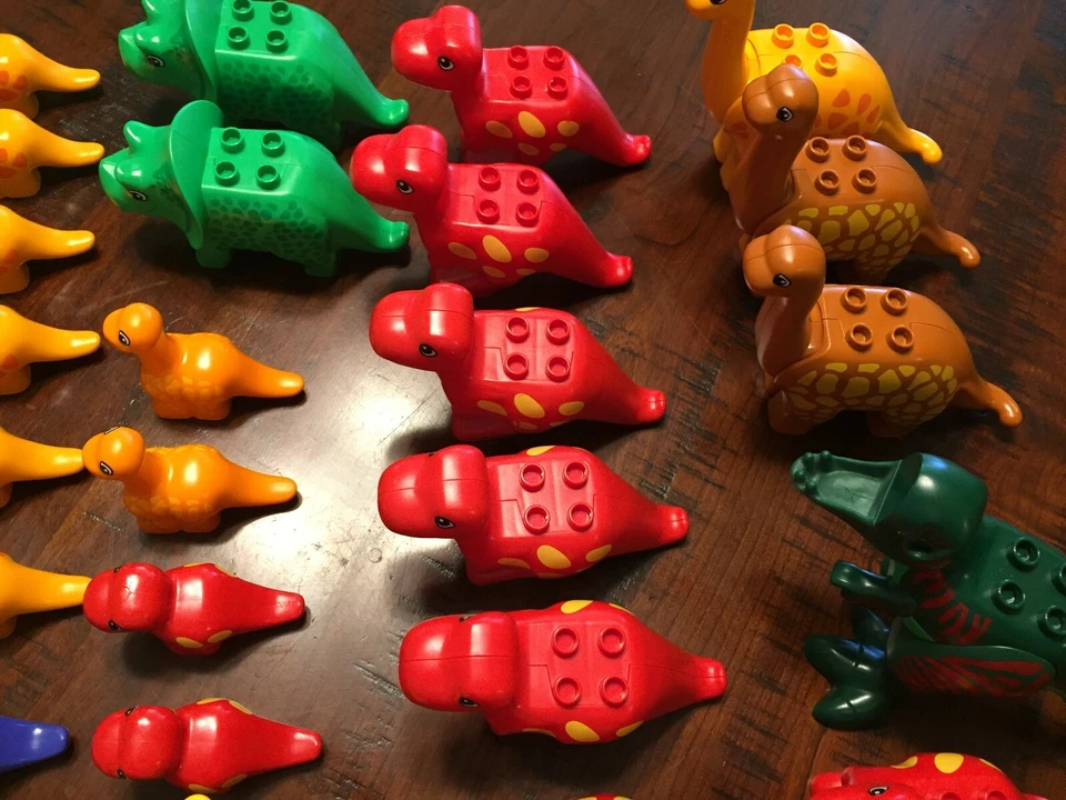 1 lego duplo zoo minifigure dinosaur T-Rex Triceratops Pteranodon Brachiosaurus  - Image 3 of 4