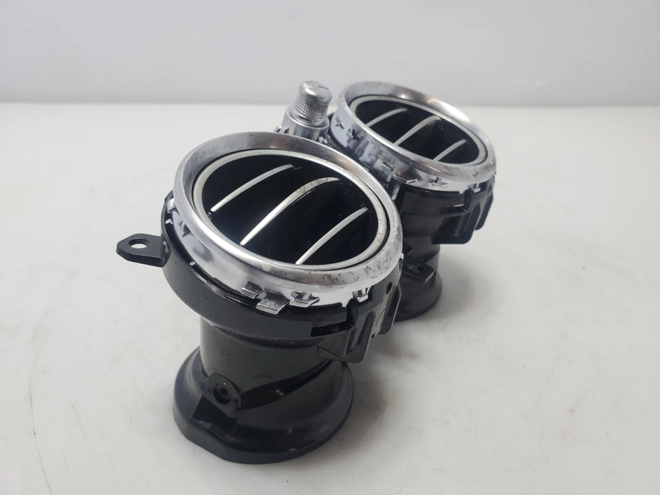 ✅ 17-23 OEM Mercedes W213 E350 E43 Front Right Center Dashboard Air Vent Grille - Image 3 of 4