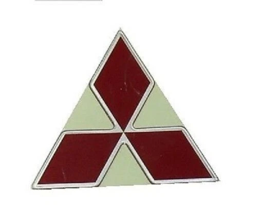 Mitsubishi MB814979 OE Emblem Badge Triple Diamond 3000GT Front 1991 - 1998 * Foto 2 de 2