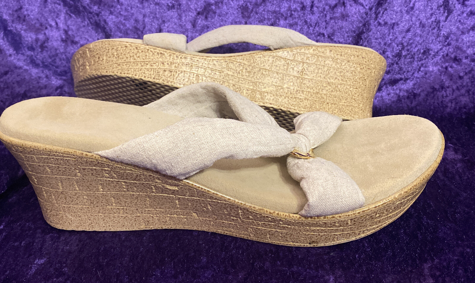 Island Slippers Hawaii Womens Size 10 Beige Beach Wedge with Padded Straps Made in Hawaii-image
