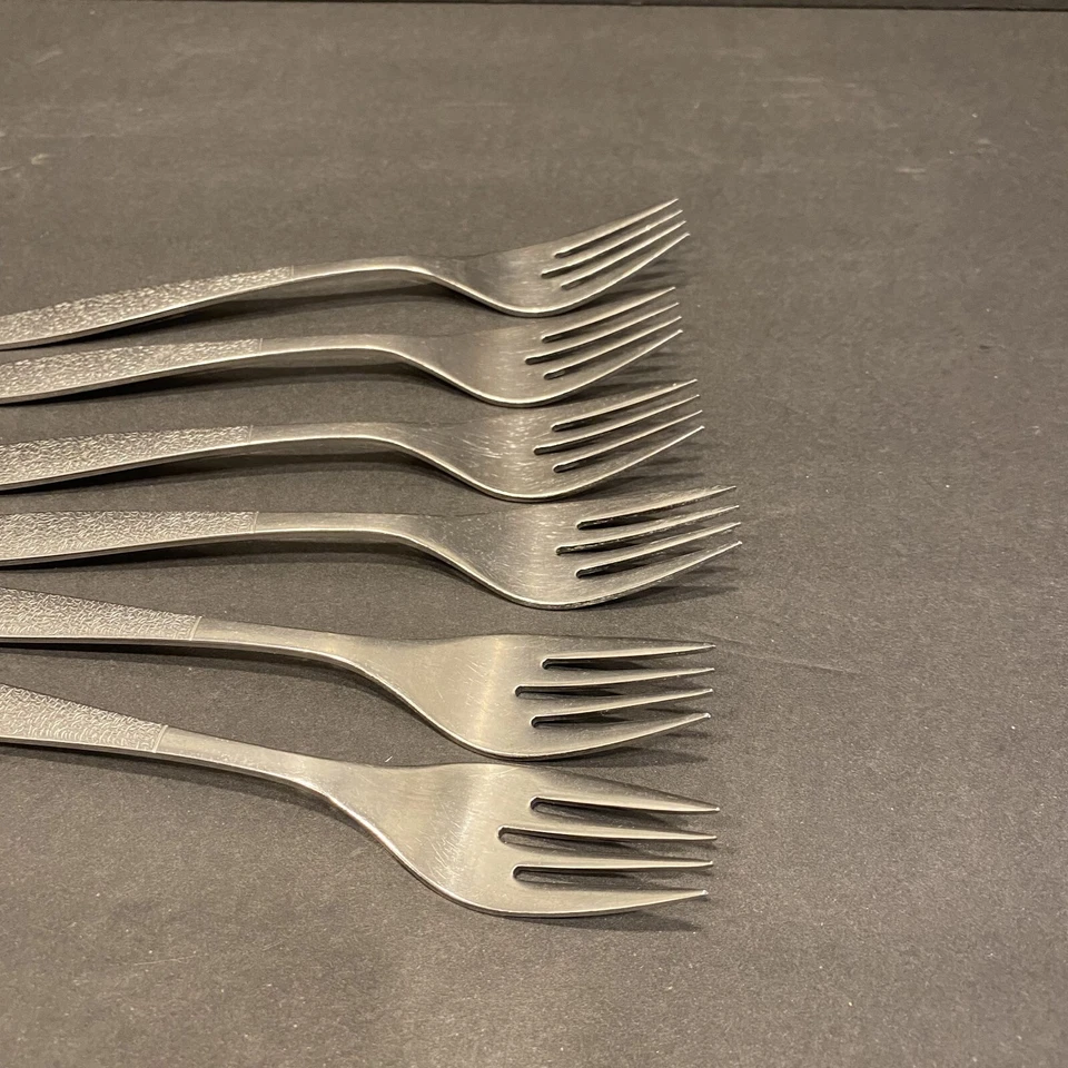 (6) Tenedores de ensalada MONTINA INDIO 1881 Rogers Oneida Ltd acero inoxidable MCM plata Foto 4 de 4