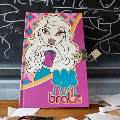 Bratz Dolls 2004 Spiral Journal Notebook Diary Lock & Key  MGA Entertainment New