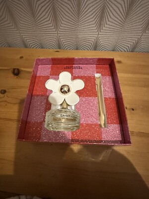 Marc Jacobs Daisy Love Gift Box With Empty Perfume Bottle. Used Empty 