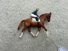 Breyer BreyerFest Race Horse Stablemate #711304 Hands Down Thoroughbred Jockey