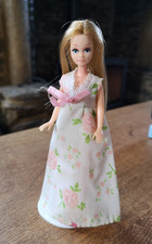 Palitoy Pippa/Topper Dawn - Athens Collection Dial a Date Dress with pink shoes