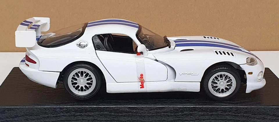 Maisto 1/18 Scale Diecast 31845 - Dodge Viper GTS-R - White/Blue Stripes — 第 3/4 张图片