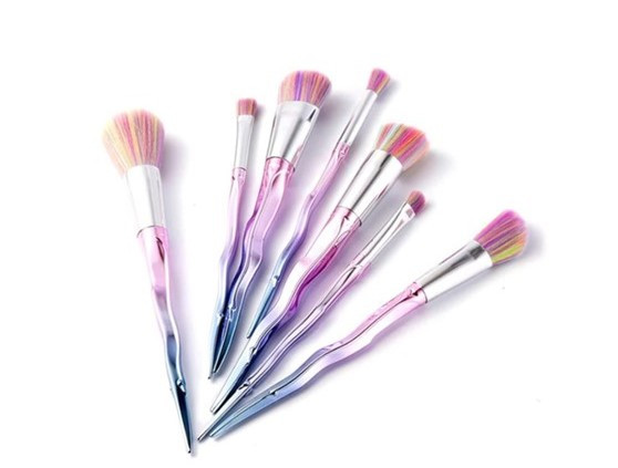 LA SANTE, 7 УПАКОВОК: РАДУЖНЫЕ КИСТИ ДЛЯ МАКИЯЖА - RAINBOW