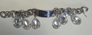 Dior Armband mit Kristallanhängern – 18–24 cm – Silberfarben