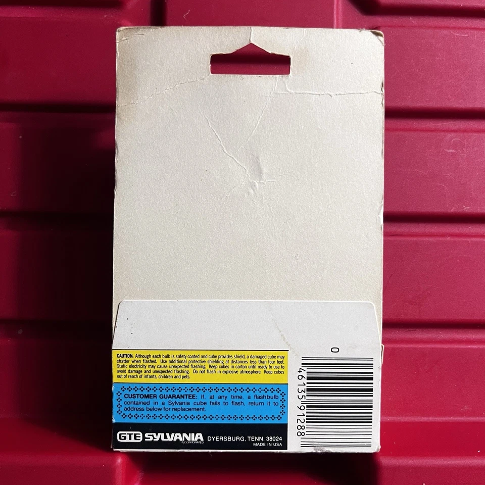 Cubos de flash para cámara Sylvania Blue Dot paquete de 3 12 flashes NUEVO de colección años 70 sin probar Foto 2 de 3