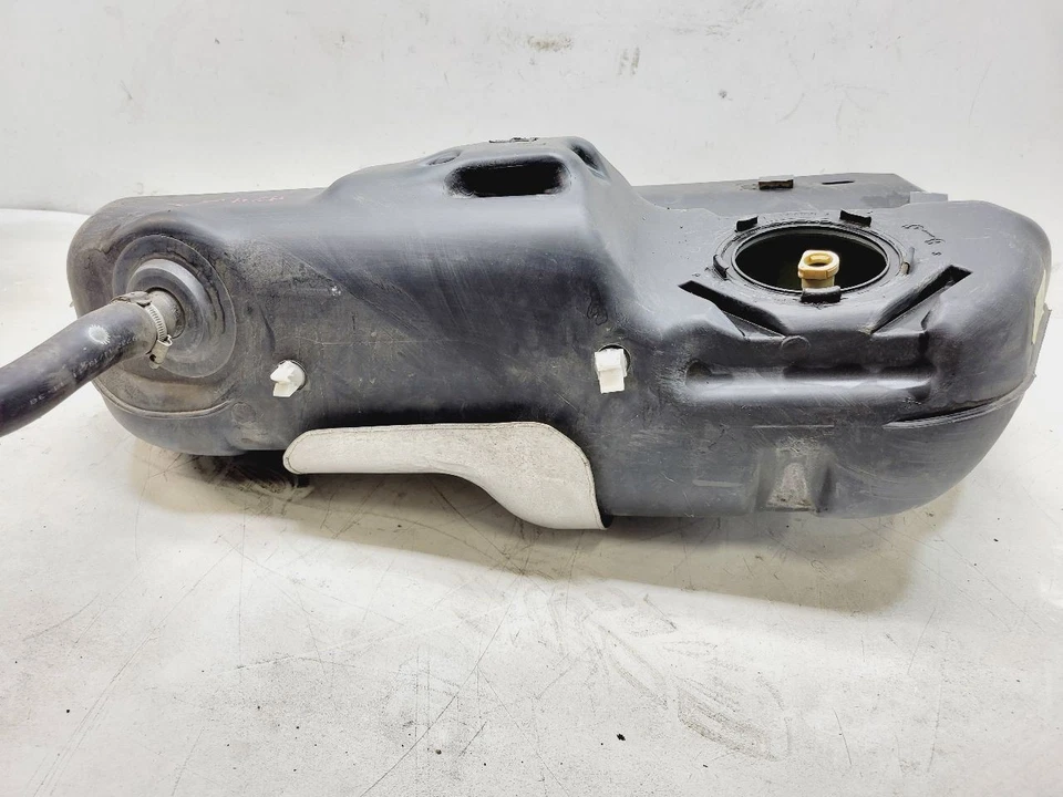 Hyundai Sonata 2011 2012 2013 2014 2,4 L California emisiones tanque de gasolina tanque de combustible Foto 2 de 4