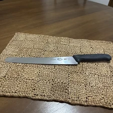 Victorinox-Swiss-Army-10-1/4" Serrated Bread Knife with Fibrox Handle