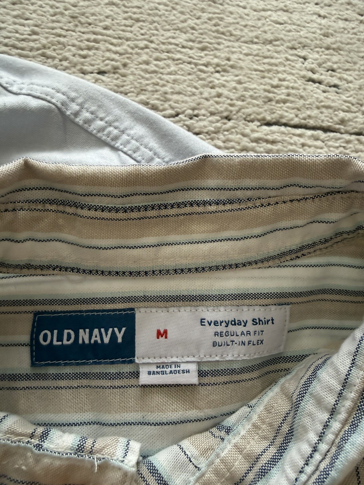 Old Navy Everyday Button Down Bundle Two Size Med… - image 4