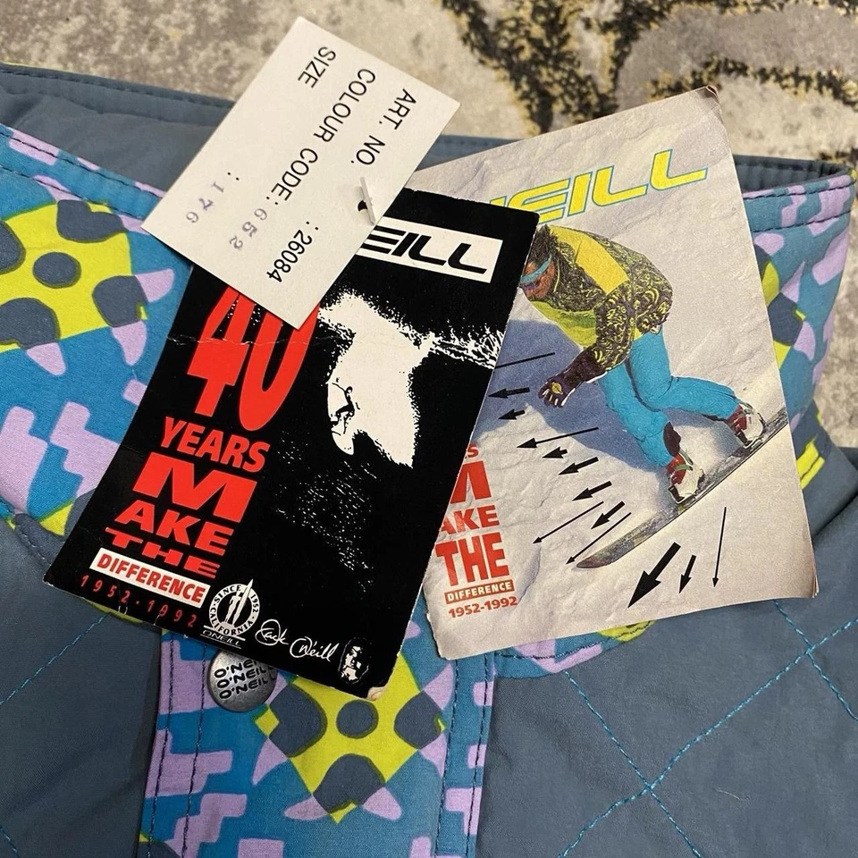 Vintage very rare O’Neill BNWT 1992 Aztec graphic puffer jacket ski - Image 3 of 4