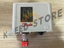 1PCS New  Danfoss KP-35 KP35 pressure switch