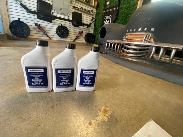 (3) Aceite de engranajes de alto rendimiento original OEM Subaru 75W90 1QT SOA427V1700 Foto 2 de 4