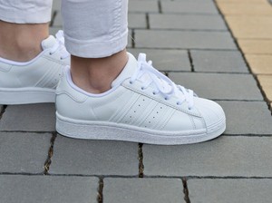 Giày nữ adidas Originals Superstar J EF5399 chính hãng - Sneaker Daily