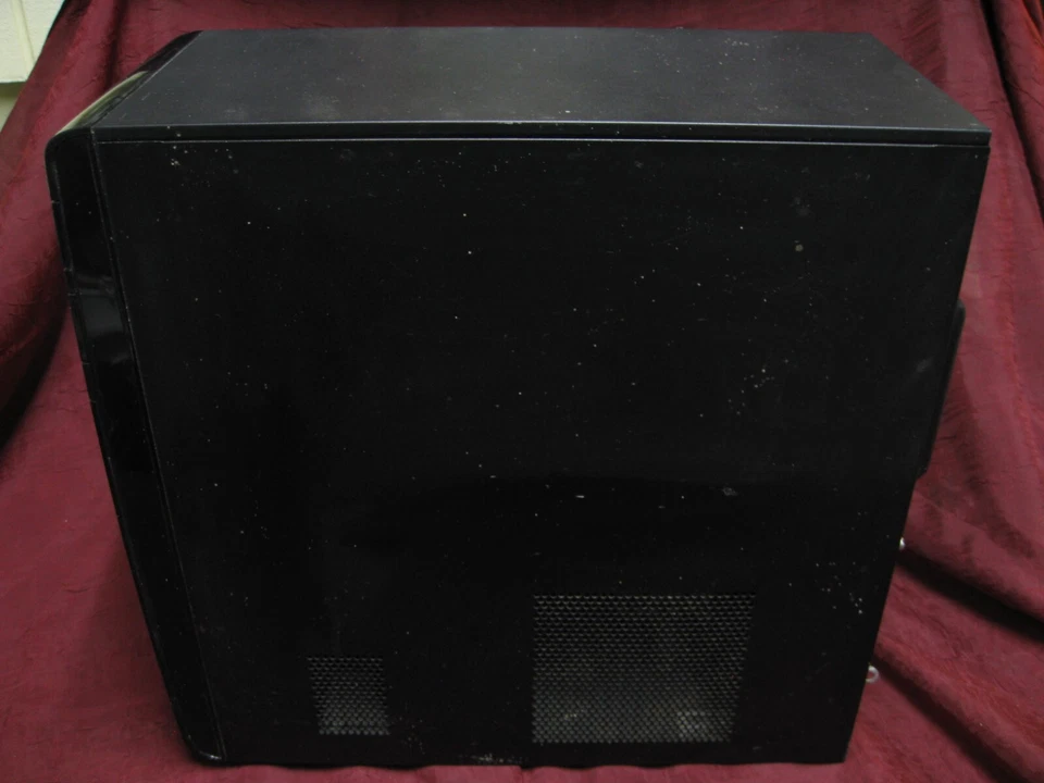 Computadora de escritorio HP p2-1343w AMD Fusion E2-1800 1,7 GHz 6 GB de RAM sin fuente de alimentación Foto 2 de 4