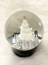 Chanel VIP Crystal Ball Snow Globe Large  Limited Edition NEW Christmas Gift
