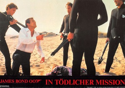 James Bond 007 - In tödlicher Mission ORIGINAL Aushangfoto Roger Moore / Bouquet