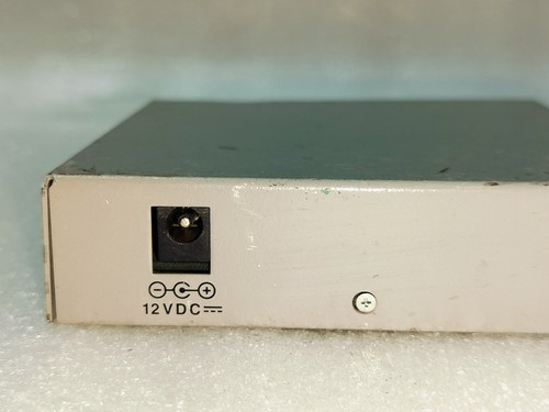 Allied Telesyn AT-MC102XL Fast Ethernet Media Converter - Picture 8 of 10