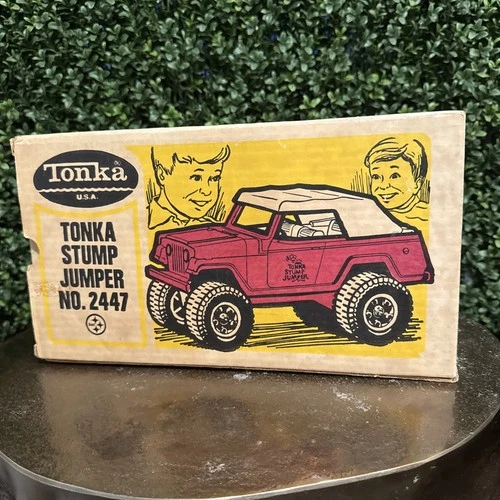 Vintage 1970s Tonka No 2447 Pink Stump Jumper Jeep/Jeepster 4x4 Truck with Box