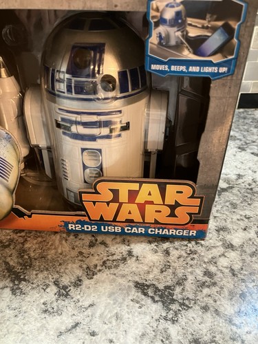 Star Wars R2-D2 USB Port Car Charger ThinkGeek Moves Beeps Lights New! - Photo 2 sur 3