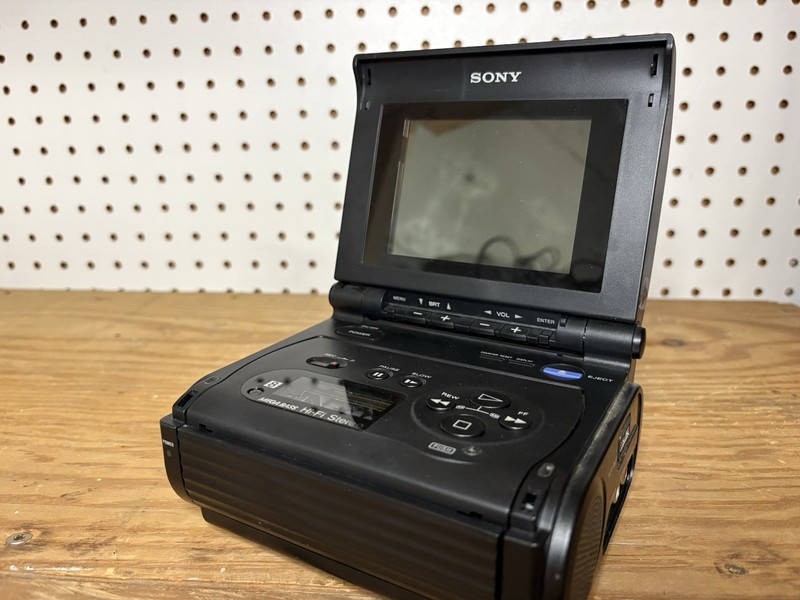 Sony GV-S50 Video Walkman Video 8 Recorder Monitor Heads Cleaned Tested (Rare!)