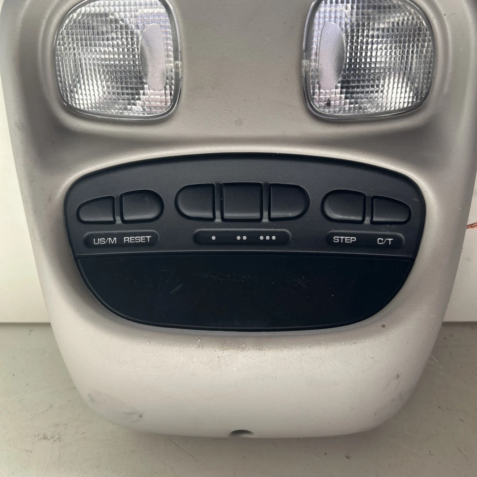 05-08 Dodge Dakota Overhead Console Dome Light Digital Display 56049089AG - Image 3 of 4