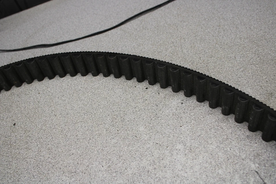 1988 Harley-Davidson Sportster 1200 XLH1200 приводной ремень i8-0142.lp - Изображение 4 из 4