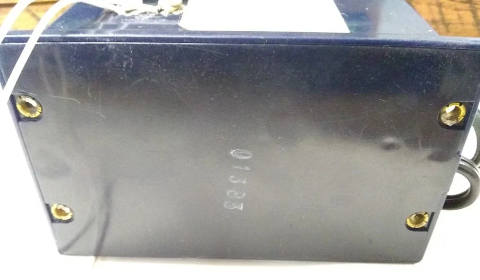 LIFE-LIKE HOBBY TRANSFORMER TRAIN CONTROLLER 390-J (S16-AS2) - Image 4 of 4