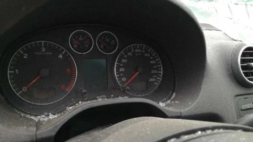 4F0951527D Lenkradkontrolle für AUDI A3 SPORTBACK (8PA) 2.0 TDI Ambition 1654977 - Bild 10 von 10