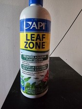 API Leaf Zone - Promotes Aquarium Plant Growth - 18 Ounces - Treats 946 Gallons